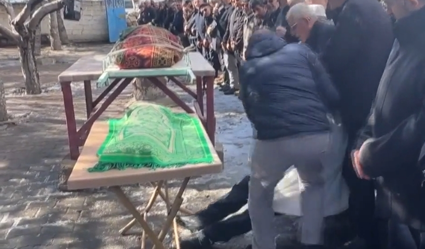 Nevşehir’de Imam Fenalık Geçirdi: Yürekleri Burkan Cenaze Töreni Anları