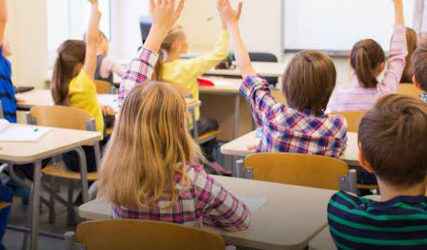 2026 Okullarda İkinci Ara Tatil Ne Zaman? MEB Takvimi Açıklandı: 2. Dönem Ara Tatili ve Ramazan Bayramı Birleşecek mi?