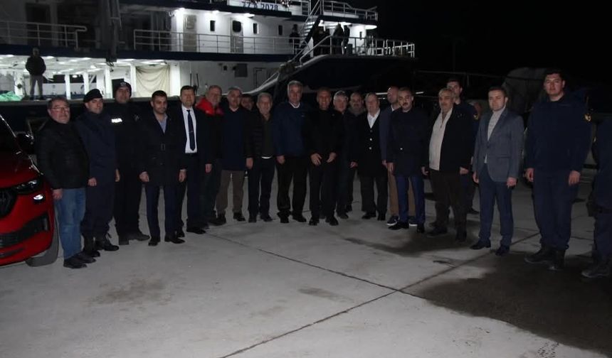 Yalova Valisi Ahmet Hamdi Usta, Kapaklı Balıkçı Barınağı’nda Balıkçılarla İftar Yaptı