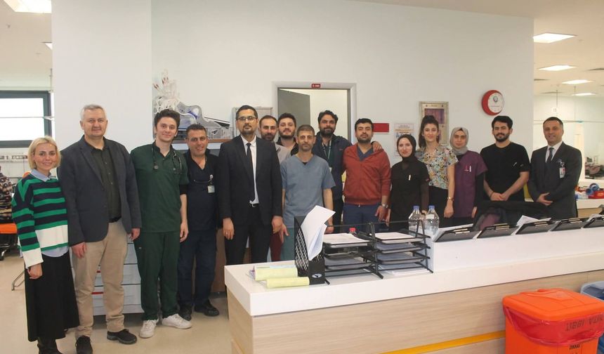 Yalova Eğitim ve Araştırma Hastanesi Başhekimi Hasan Ergenç’ten Bayram Ziyareti