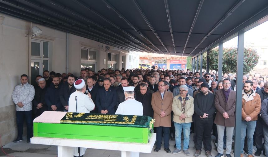 Çiftlikköy Belediye Başkanı Adil Yele’nin Acı Günü: Amcası Sami Yele Son Yolculuğuna Uğurlandı