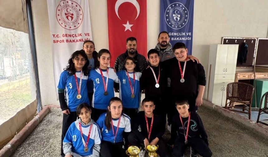 Hacı Ali Saruhan Ortaokulu Bocce’de Zirvede: Kız Takımı İl Şampiyonu Oldu