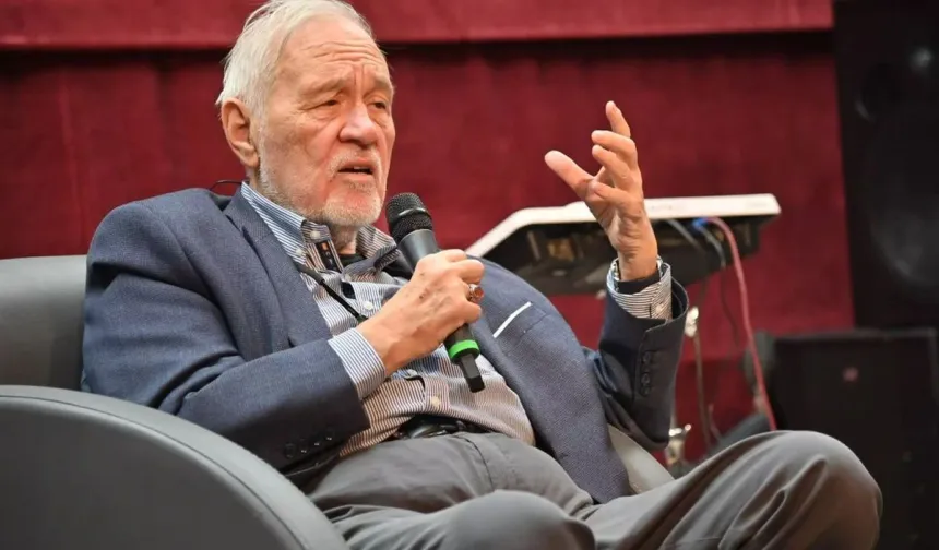 İlber Ortaylı’nın Sağlık Durumu Ciddileşti: Fatih Altaylı’dan Dua Çağrısı