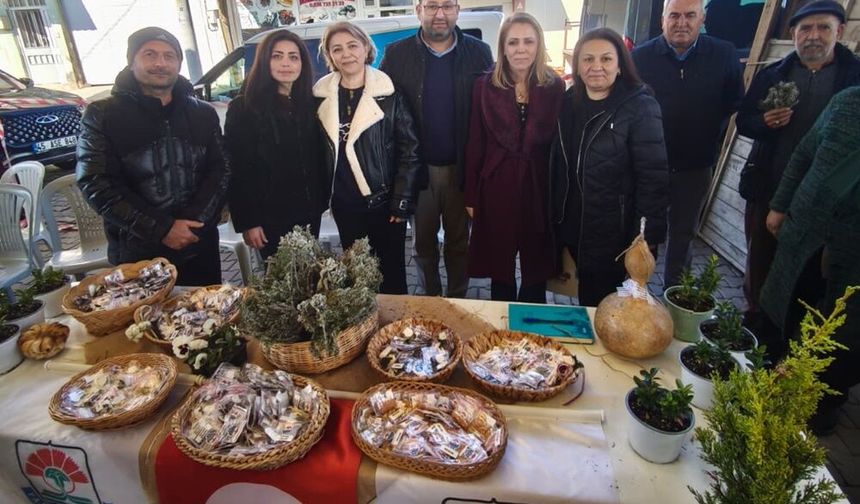 Yalova Belediyesi’nden Atalık Tohum Hamlesi: Salihli’deki Tohum Takas Şenliği’ne Damga Vurdu