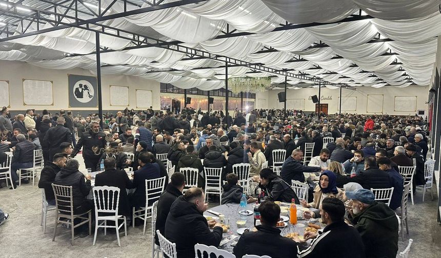 Merhum Mehmet Salih Aydın ve eşi dualarla anıldı