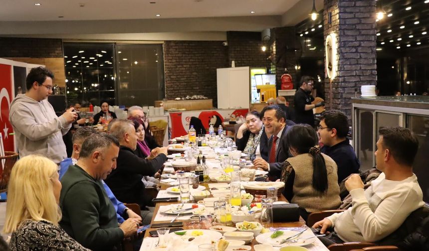 Canbay: ‘’Yasaklarla, hukuksuzluklarla ülke yönetilmez’’