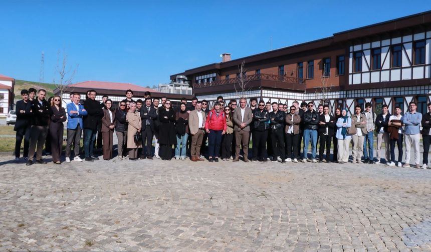 Yalova OSB’den TEKNOFEST’e Hazırlanan Gençlere Büyük Destek