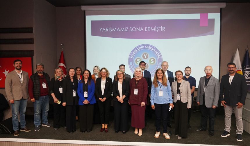 Yalova Benim Kentimdir” Bilgi Yarışmasının Finali Büyük Heyecana Sahne Oldu