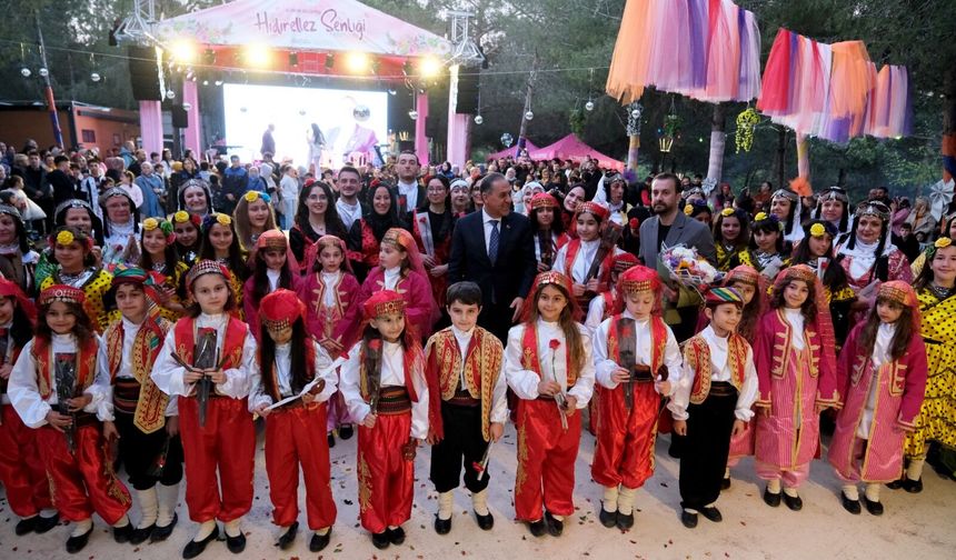 Altınova’da Hıdırellez Coşkusu: Binlerce Vatandaş Bayraktepe’de Baharı Karşıladı