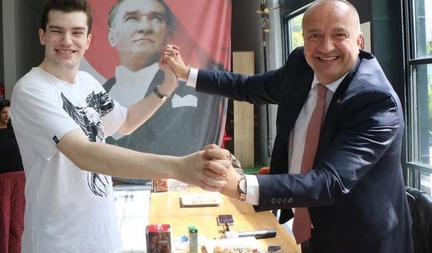 Başkan Avni Kurt’tan 19 Mayıs Mesajı: “Gençlerin Hayalleri Türkiye’nin Geleceğidir”