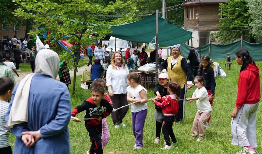 “Doğada Sevgiye Engel Yok, Şenlik Var” etkinliğinde buluştular