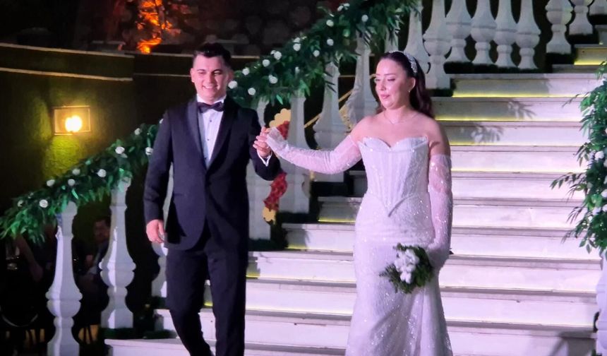 Topal ve Dinçer Ailelerinin Mutlu Günü: Ahmet Topal ile Gizem Dinçer Dünyaevine Girdi