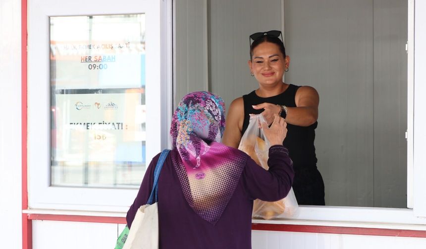 Çiftlikköy’de Bir Ayda 25 Bin Halk Ekmek Satıldı
