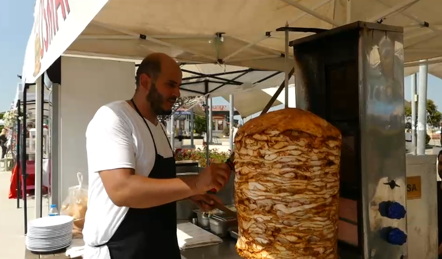 Osmanlı Döner, Festival Alanında Lezzetli Dönerleriyle Damaklara Hitap Etti