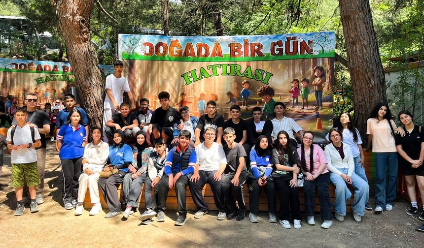 Çiftlikköy Belediyesi’nden LGS Öncesi Öğrencilere Bursa’da Moral Gezisi