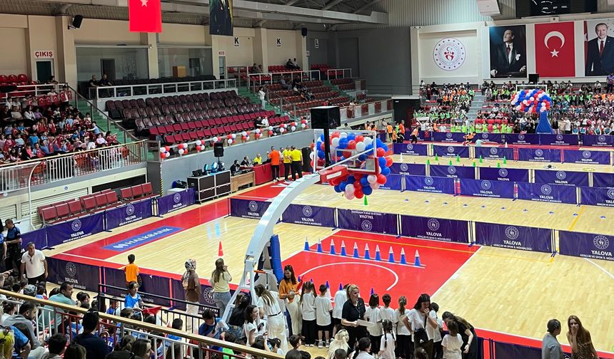 Yalova’da Çocuk Oyunları Şenliği Finali Yapıldı