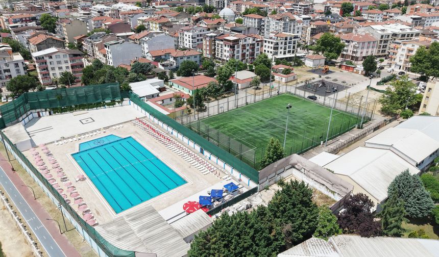 Yalova'da Kadınlara Özel Havuz Yaz Sezonuna Hazır: Çiçek Havuz Kapılarını Açtı  Kısa Açıklama (Sp