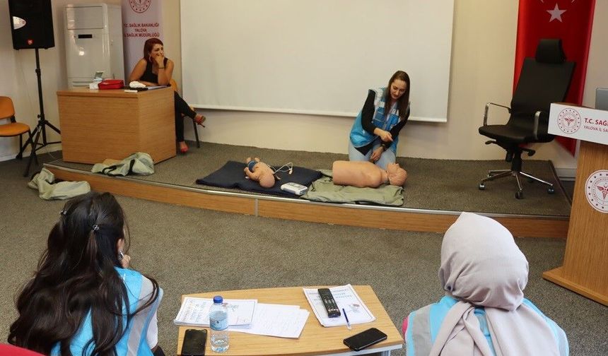 Yalova'da Ücretsiz İlkyardım Eğitimlerine Yoğun İlgi: 6 Ayda 1.688 Kişi Sertifika Aldı