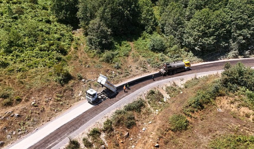 Yalova'da Hamzalı Yolu Yenilendi! 35 Kilometrelik Sathi Kaplama Programında Yeni Etap Tamamlandı