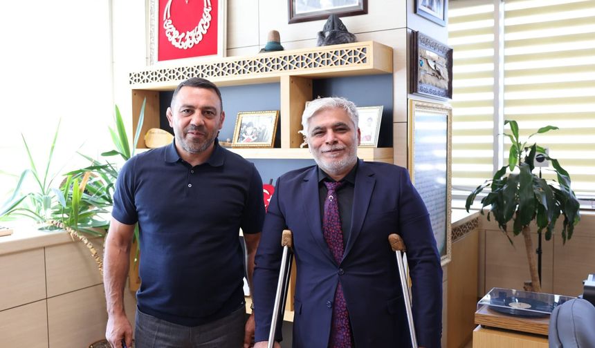 Hamza Yerlikaya’ya Anlamlı Ziyaret: Türk Sporuna Katkılarına Teşekkür
