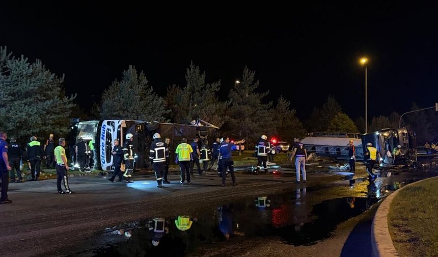 Kayseri'de Otobüs ile Tanker Çarpıştı: 38 Yaralı