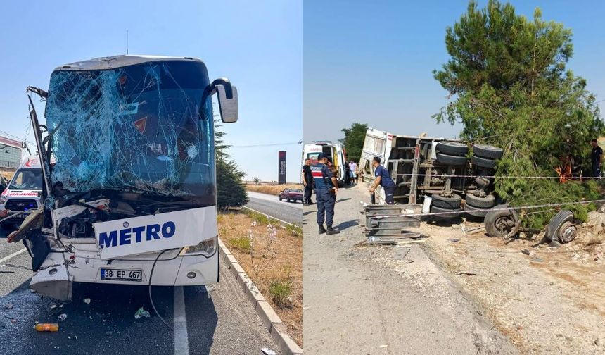 Ege'de Feci Kaza: Yolcu Otobüsleri Kamyonlara Çarptı