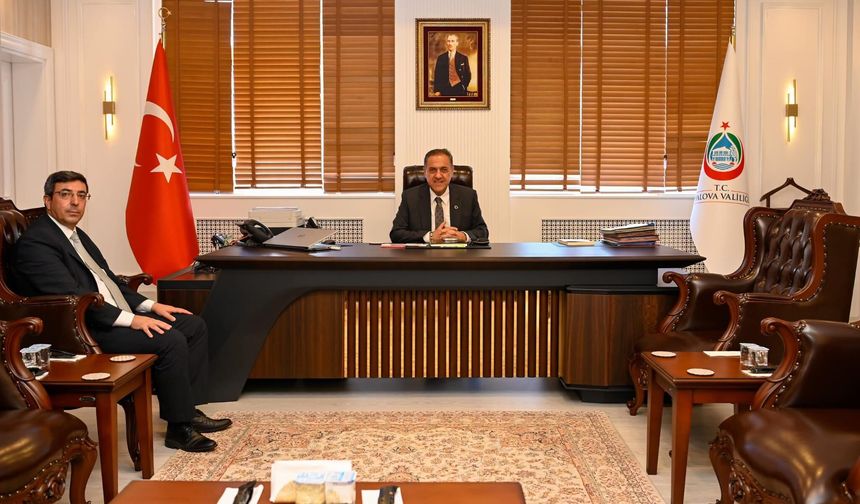 Vali Dr. Ahmet Hamdi Usta'dan Makamda Kabul Ziyaretleri