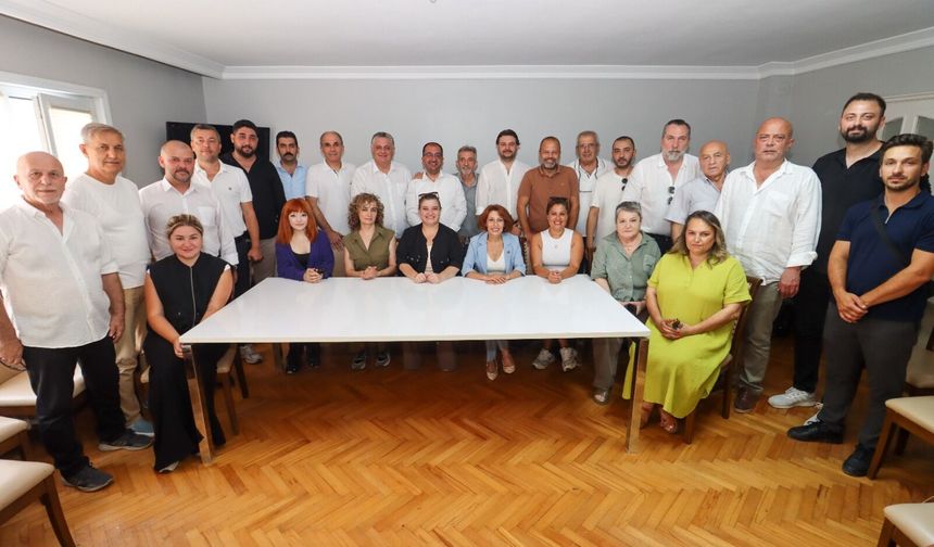 15 CHP'li Meclis Üyesi Yeni Parti Saflarına Katıldı