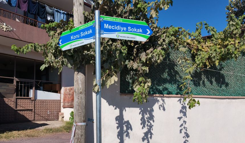 Yalova’da 4 Köyde Sokak Tabelaları Yenilendi: 52 Tabela Değiştirildi