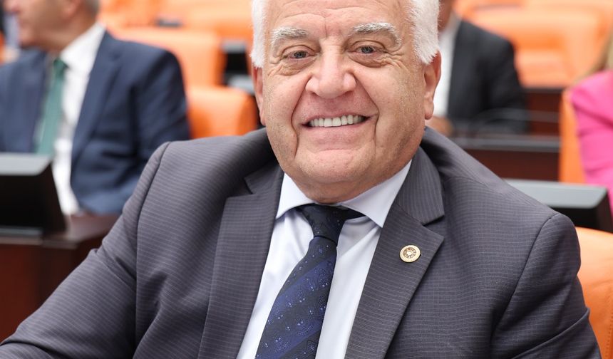Tahsin Becan’dan 29 Ekim Mesajı: Cumhuriyet Geleceğimizin Teminatıdır