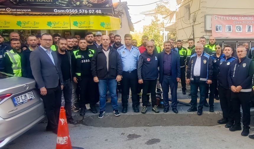Yalova Belediyesi iki mahallede 60 kişilik ekiple sahaya indi