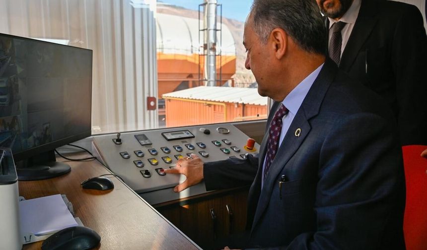 Yalova’da Saatte 160 Ton Asfalt Üretiliyor