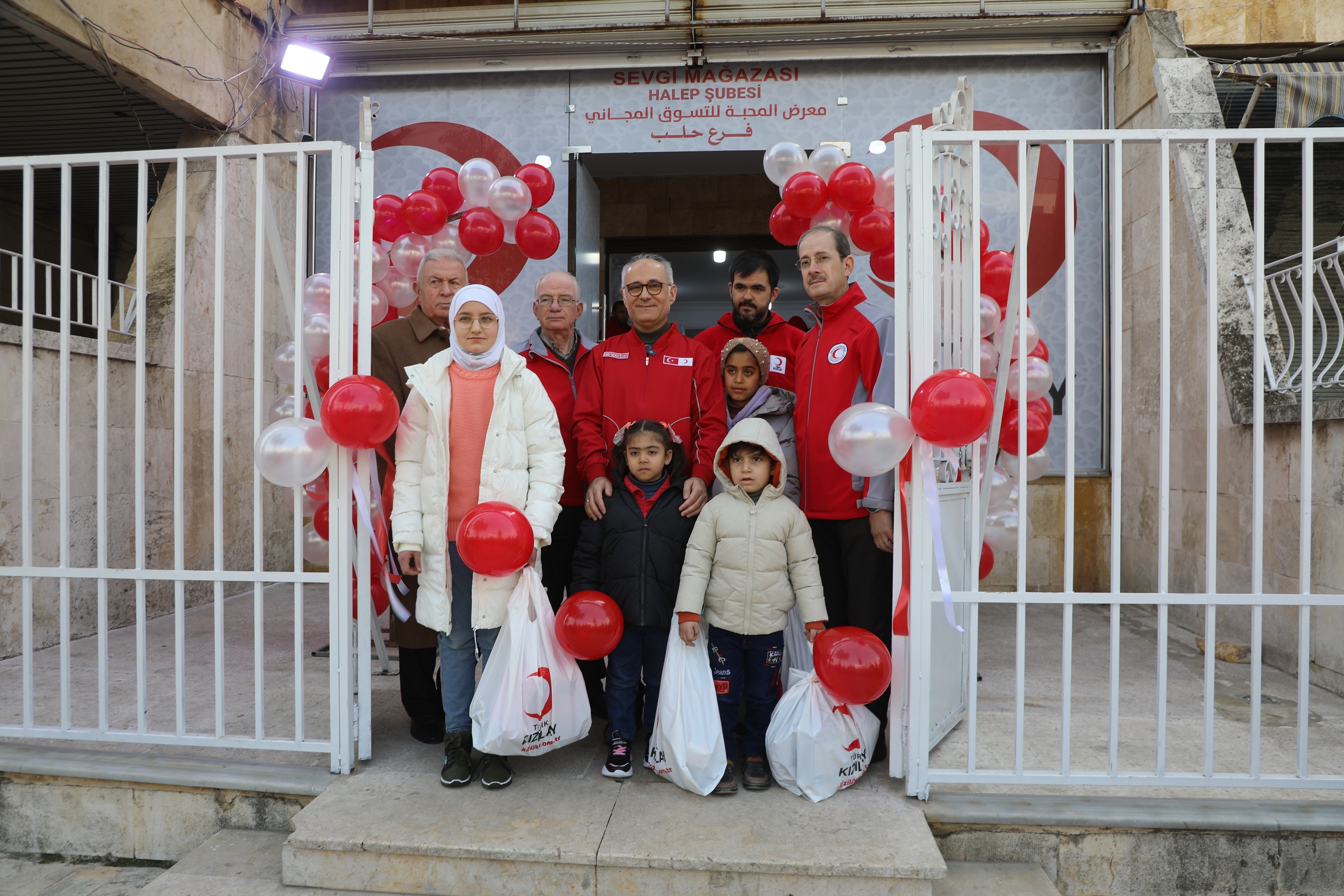 Türk kızılayından suriyeye insani yardım