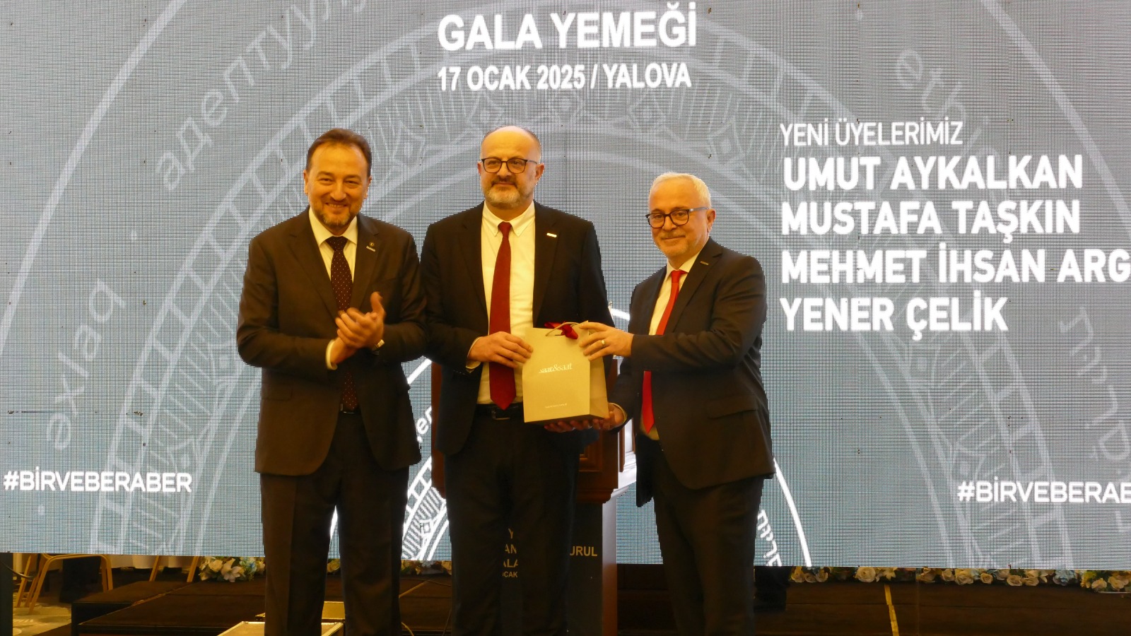 MÜSİAD Yalova Şube’de devir teslim yapıldı-6