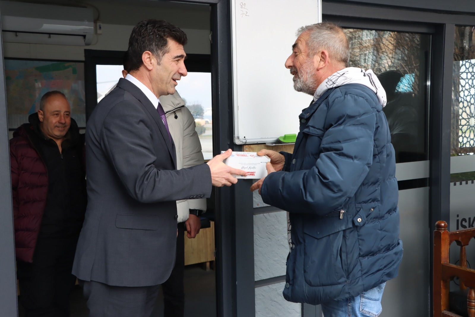 Yalova Belediyesi’nden Berat Kandili’ne Özel Simit İkramı