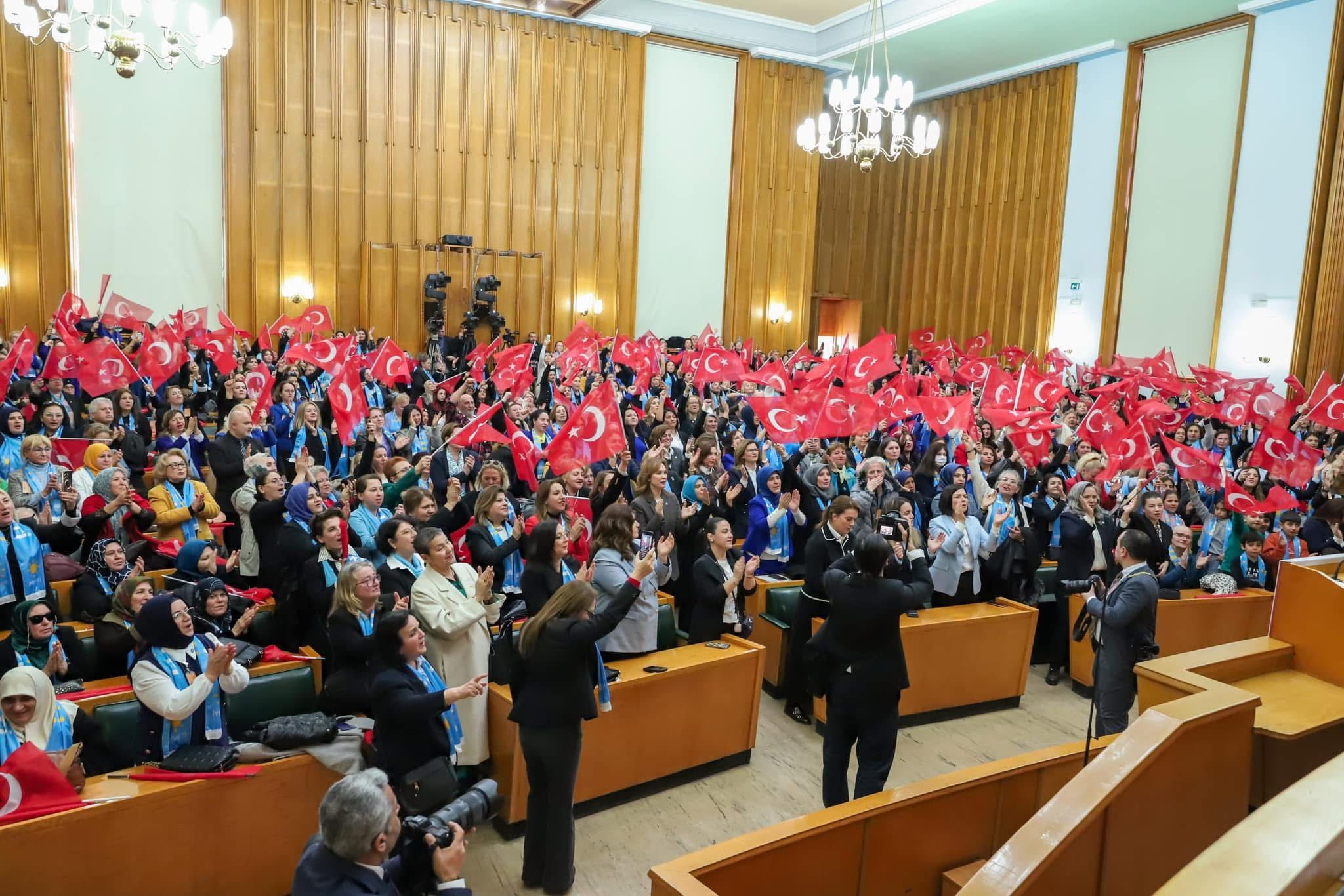 İyi parti kadınlar günü