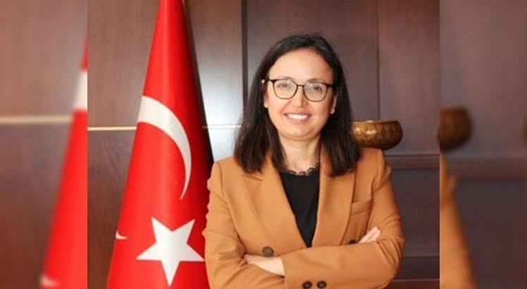 Valü Dr. Hülya kaya'dan 23 Nisan Mesajı