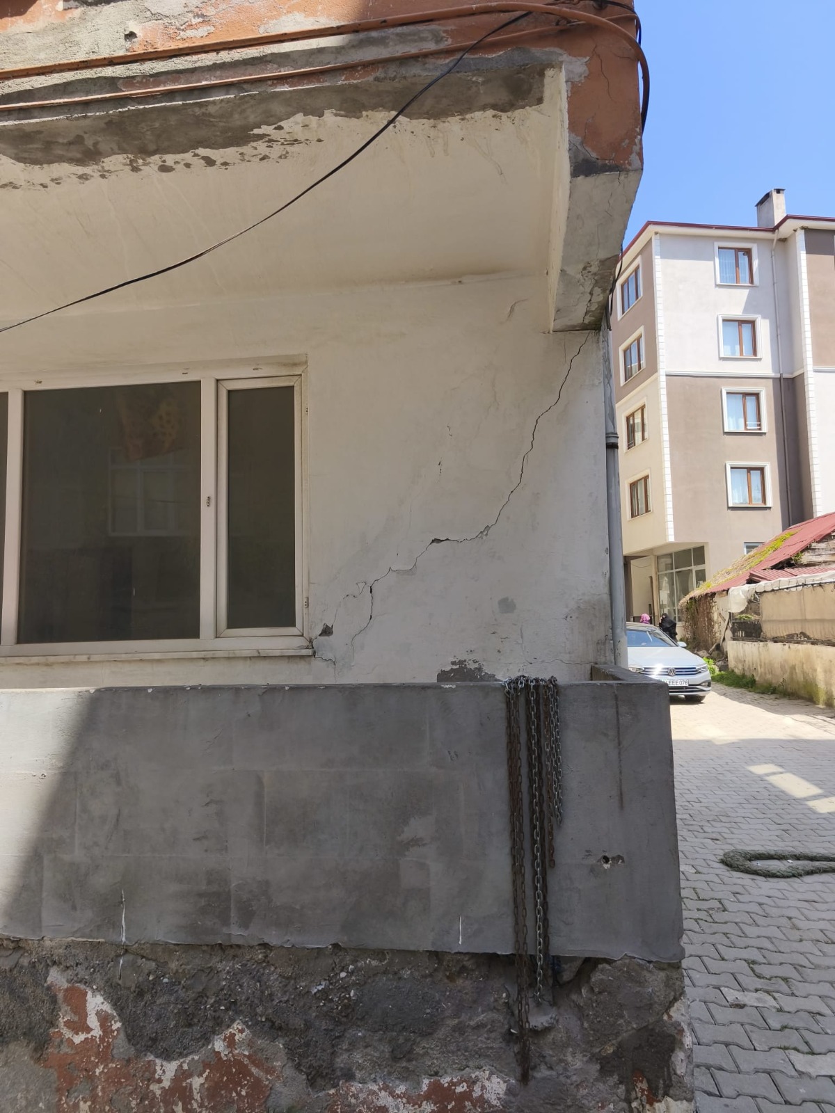Yalova ve Çevresinde Deprem Hasarı-3