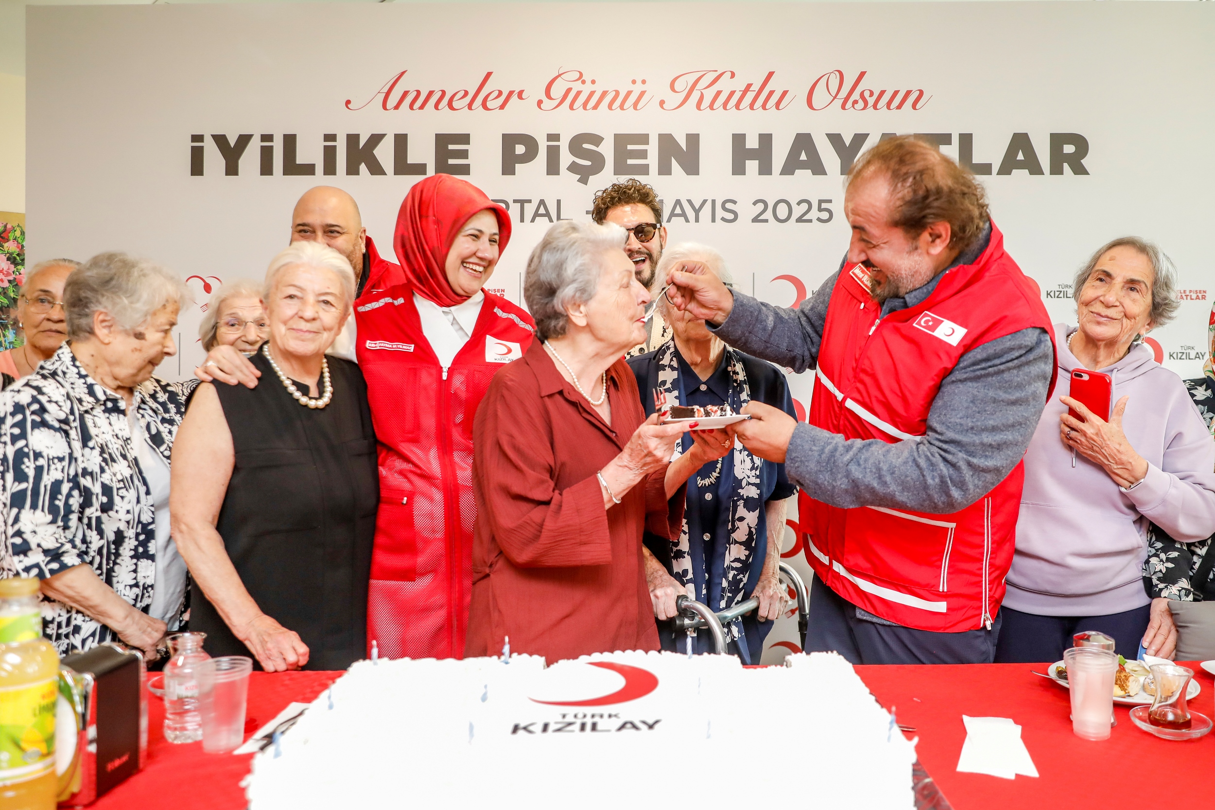 1746952052 Kizilay Huzurevi