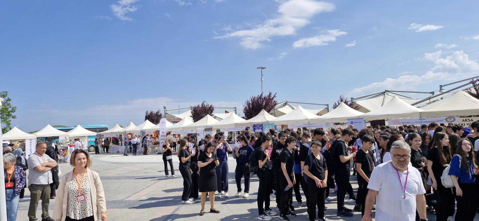 Yalova’da Mesleki Eğitim Fuarı İlgi Gördü1