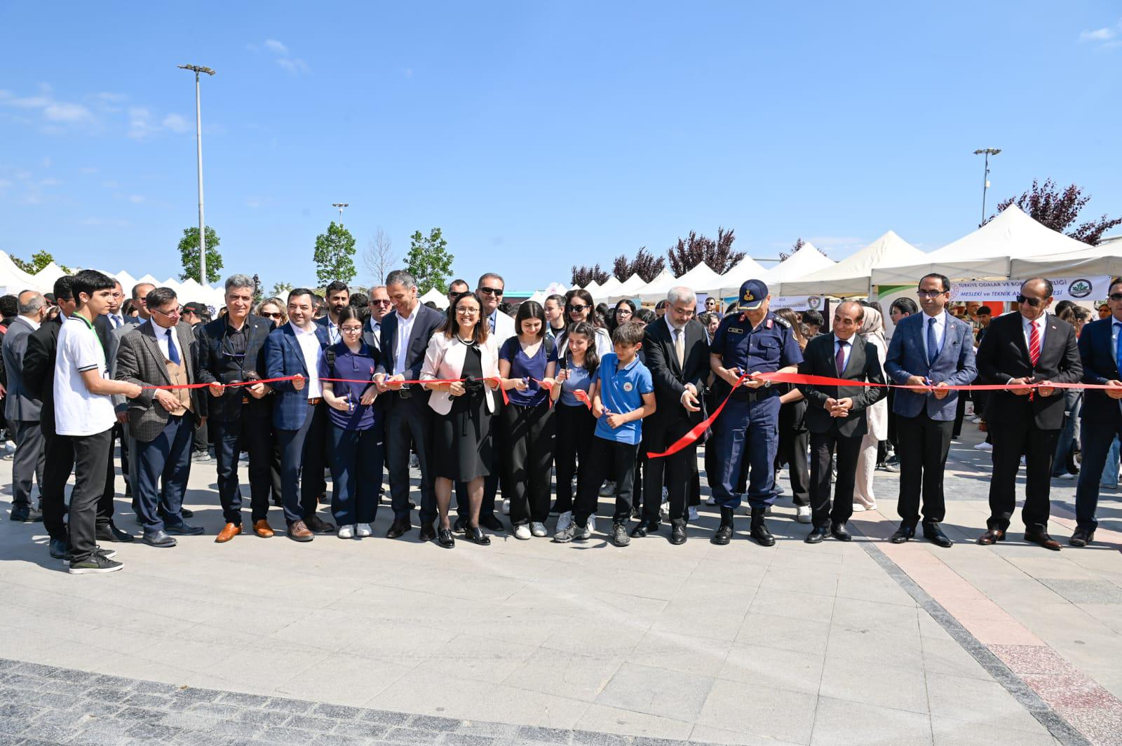 Yalova’da Mesleki Eğitim Fuarı İlgi Gördü3