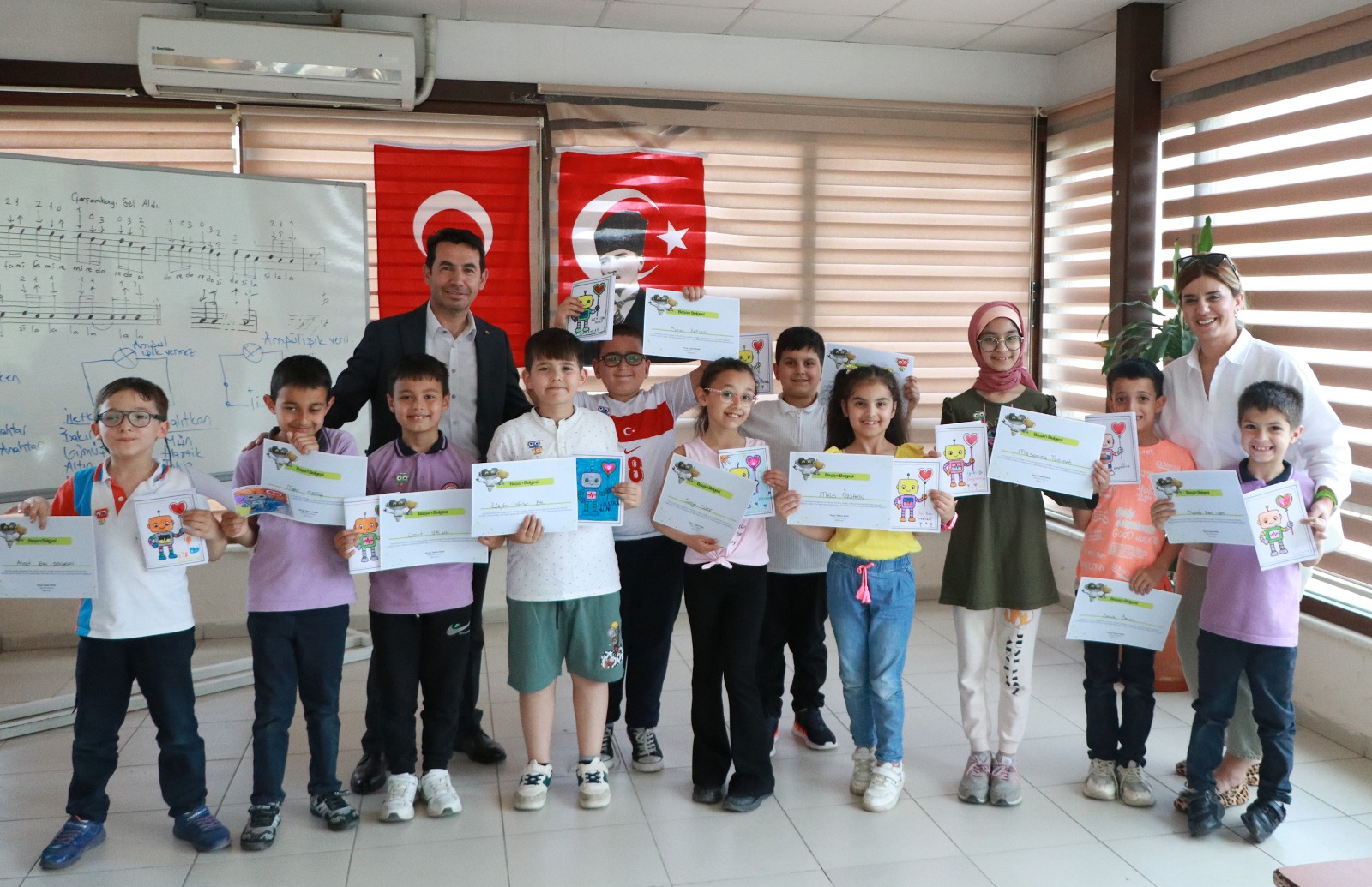 3 Çiftlikköy’de Miniklerden Teknolojiye Büyük Adım