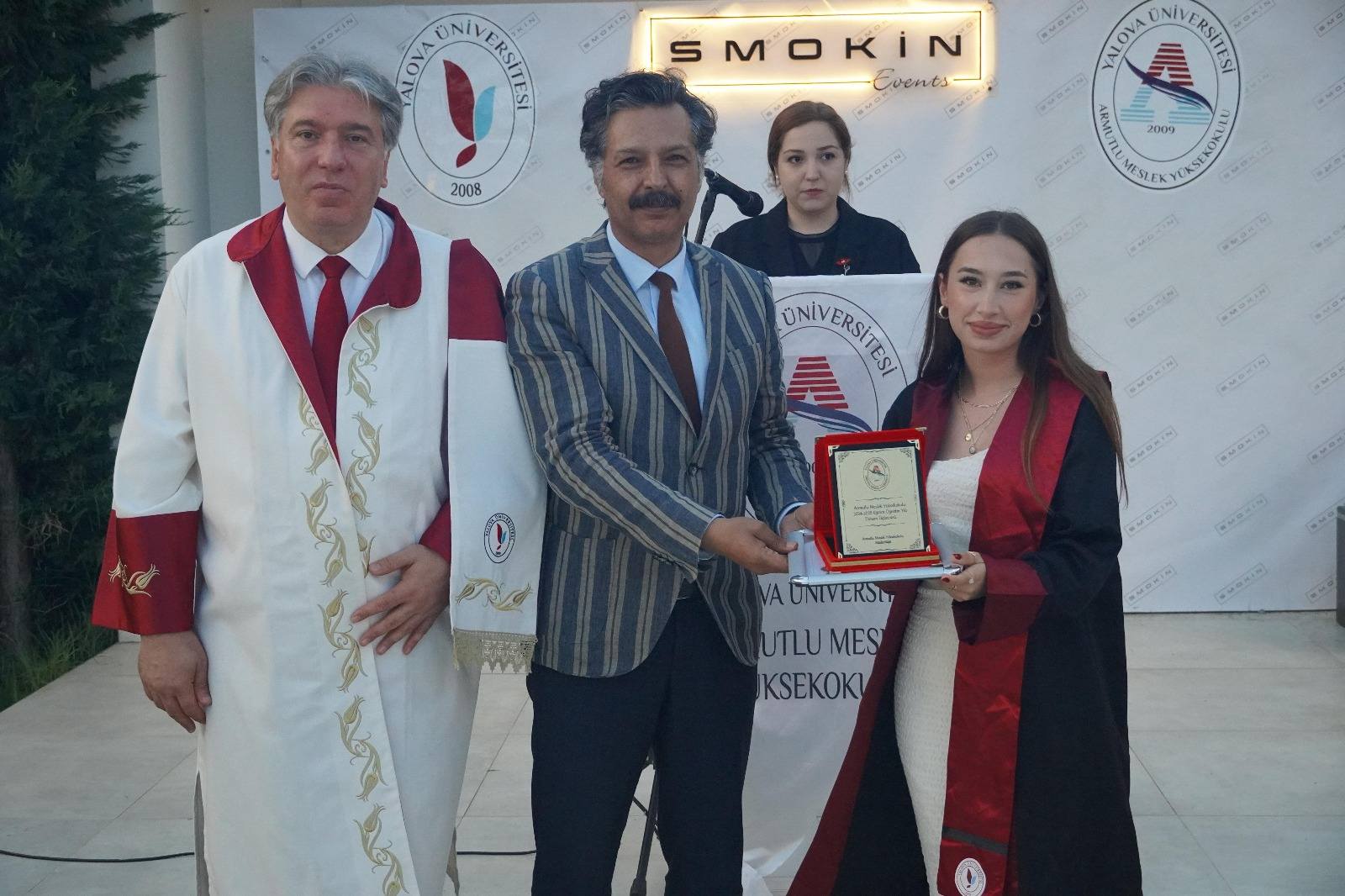 Armutlu Myo’da Mezuniyet Coşkusu3