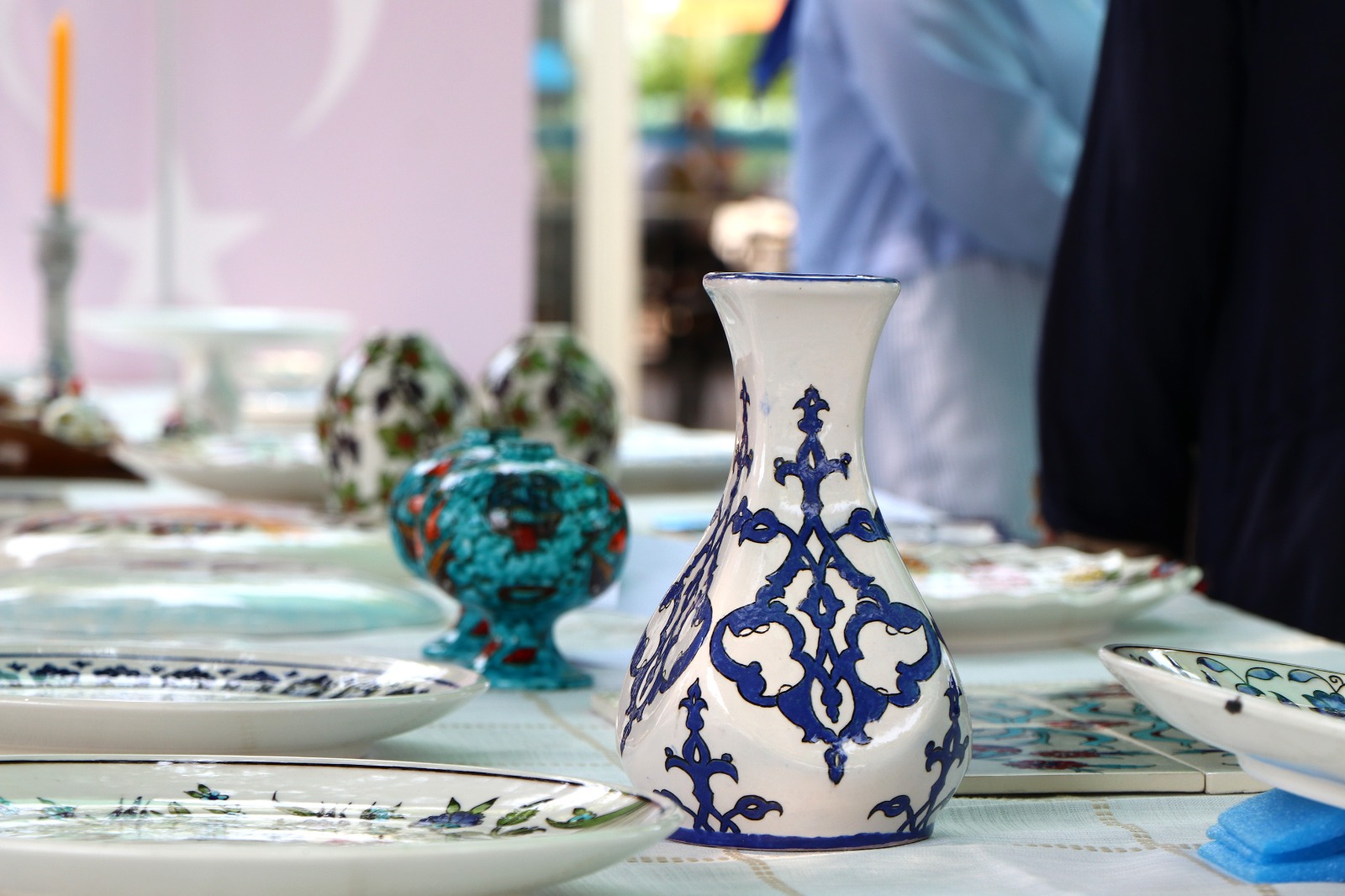 Başkan Yele Çini Kursu Sergisini Açtı1