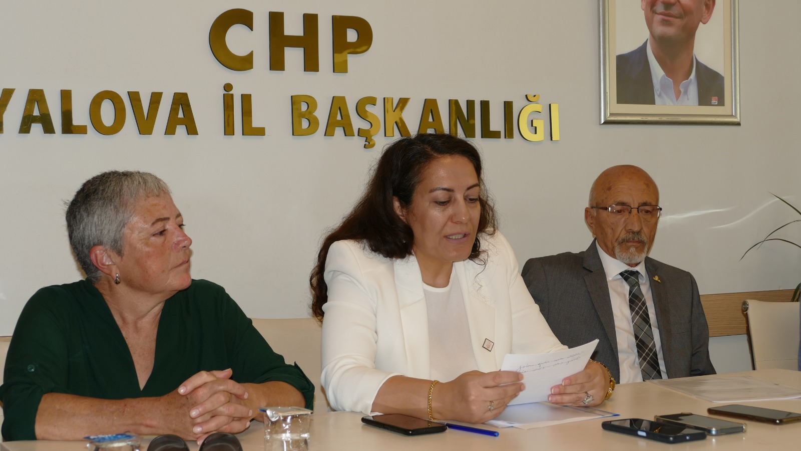 Chp’den Meb’e Sert Eğitim Eleştirisi