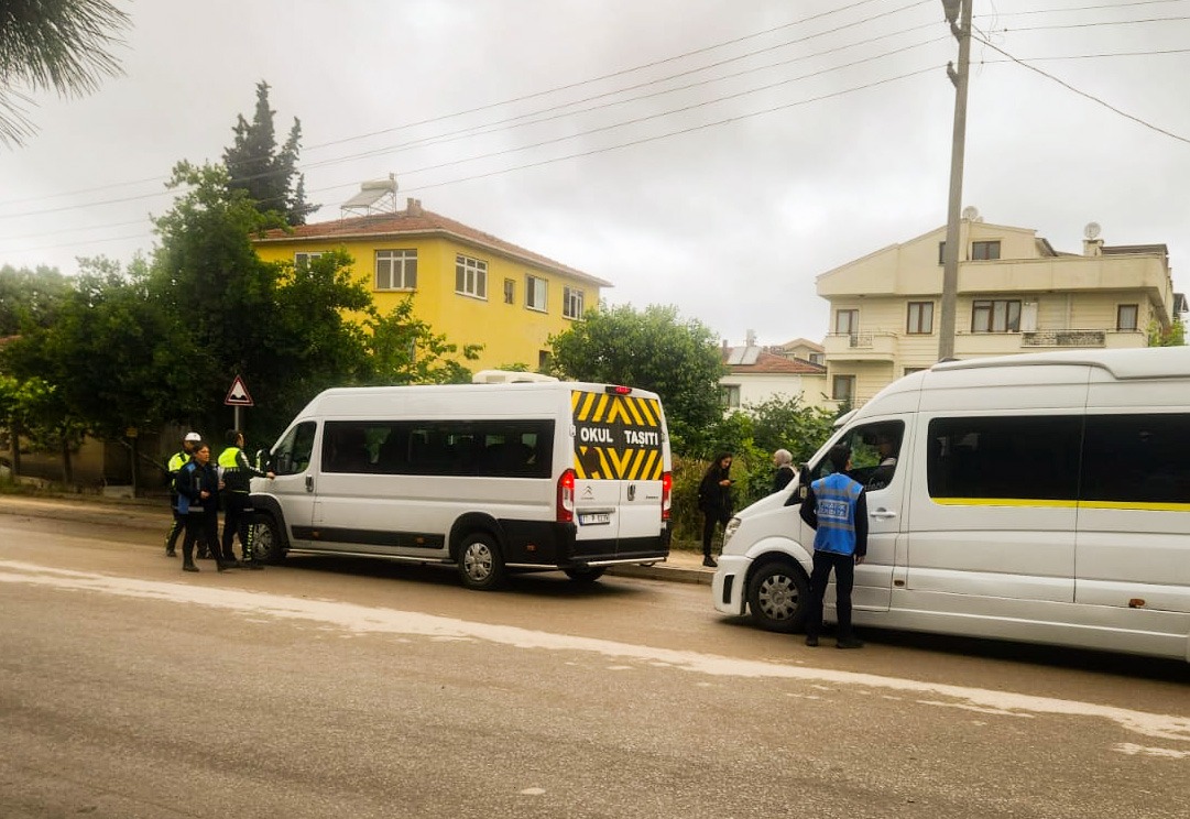 Çiftlikköy Belediyesi’nden Servis Araçlarına Sıkı Denetim2