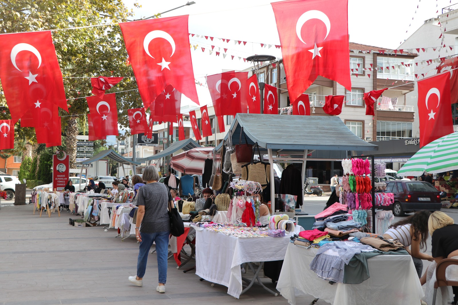 Çiftlikköy’de Kadınlara Özel El Emeği Pazarı1