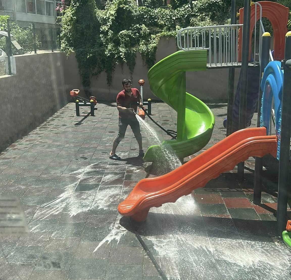 Çınarcık'ta Hem Üstyapı Hem Altyapı Çalışmaları Hız Kesmiyor3