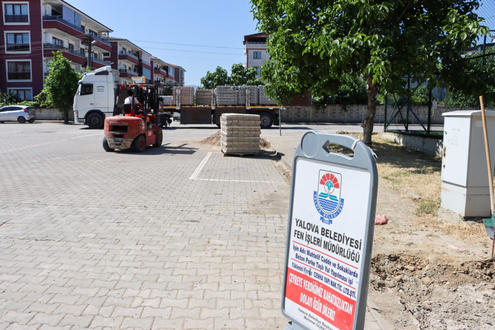 Parke Yol Ve Bordür Çalişmasi (4)