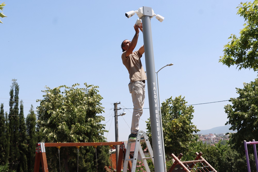 Parklara Güvenlik Kamerası Takılıyor2